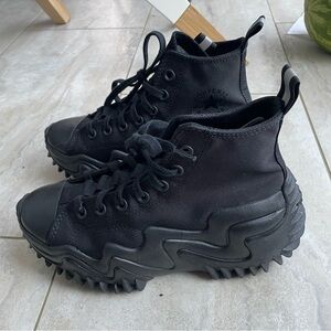 Converse gymnastic shoe